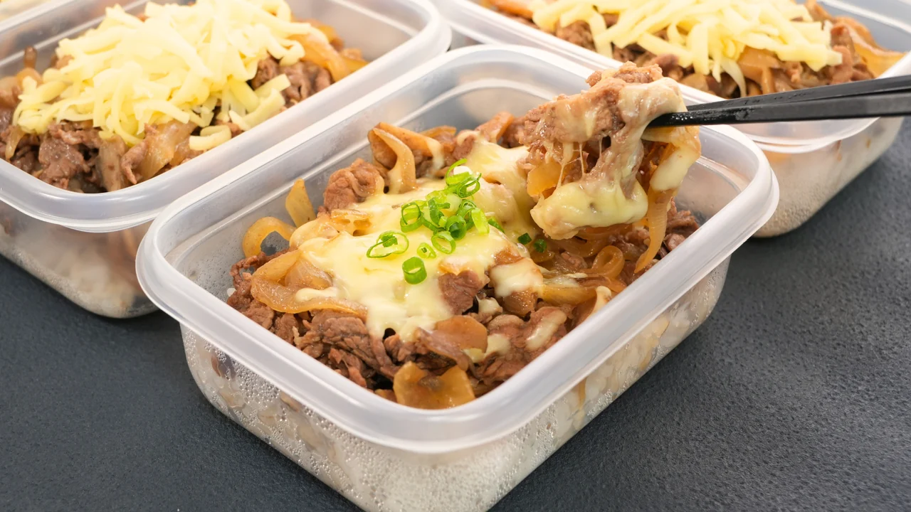 チーズ牛丼弁当