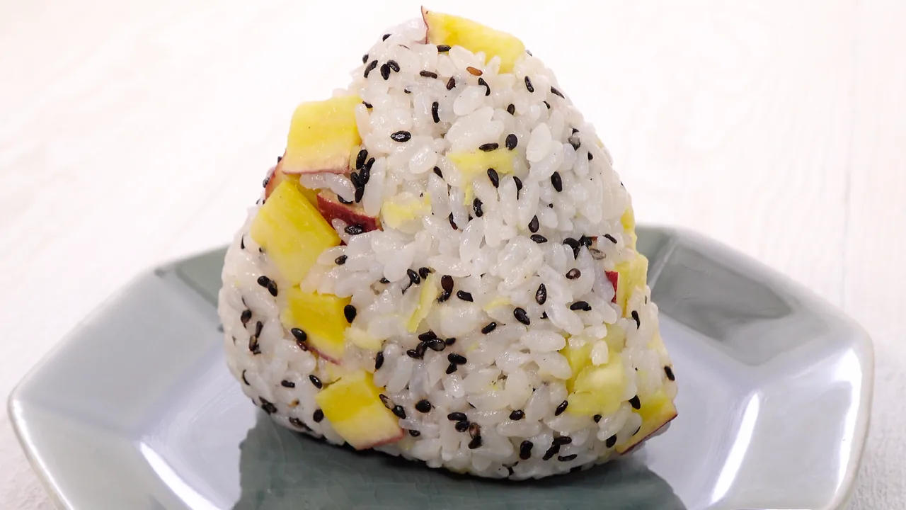 おさつバターおにぎり
